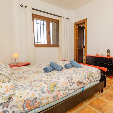 Cubo's La Era House Pueblo