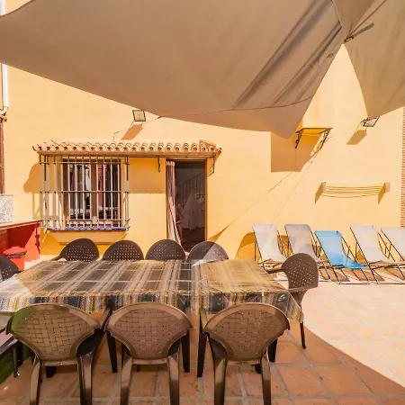 Villa Cubo's La Era House Pueblo