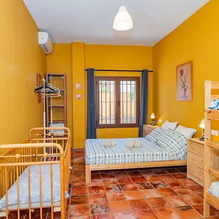 Cubo's La Era House Pueblo Villa *