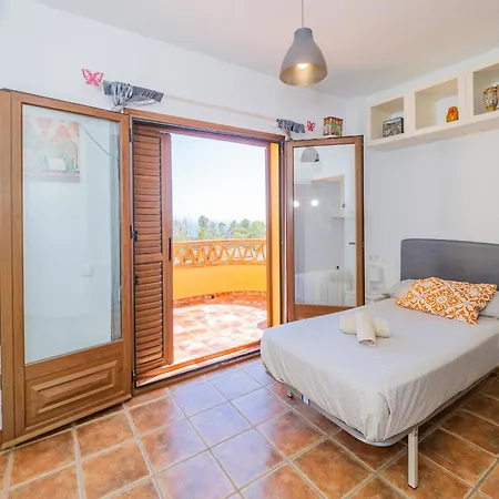 Cubo's La Era House Pueblo Villa